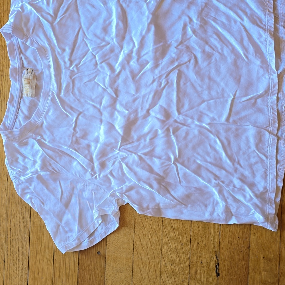 Nation LTD, White Short Sleeve Satiny T-Shirt, EUC, Women's M - Picture 7 of 13